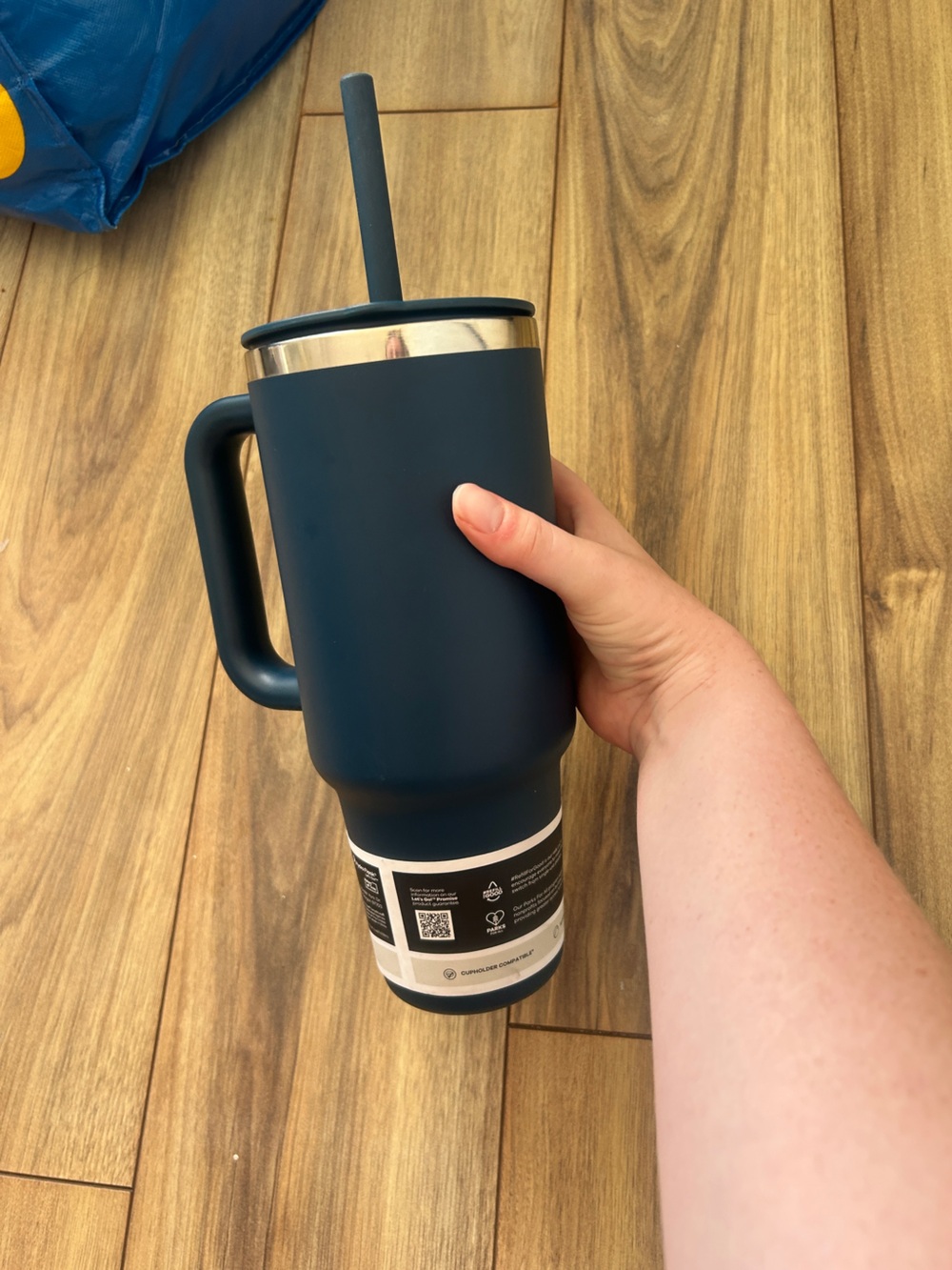 Hydro Flask Deep Blue Insulated Mug with Handle - Picture 2 of 4